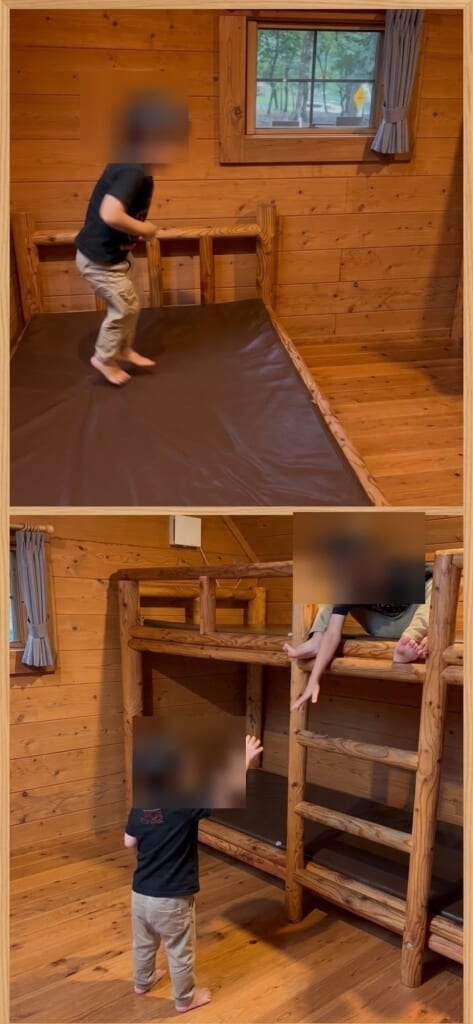 カントリーキャビン“焚火”TAKIBIの室内の2段ベッドで遊ぶ子ども